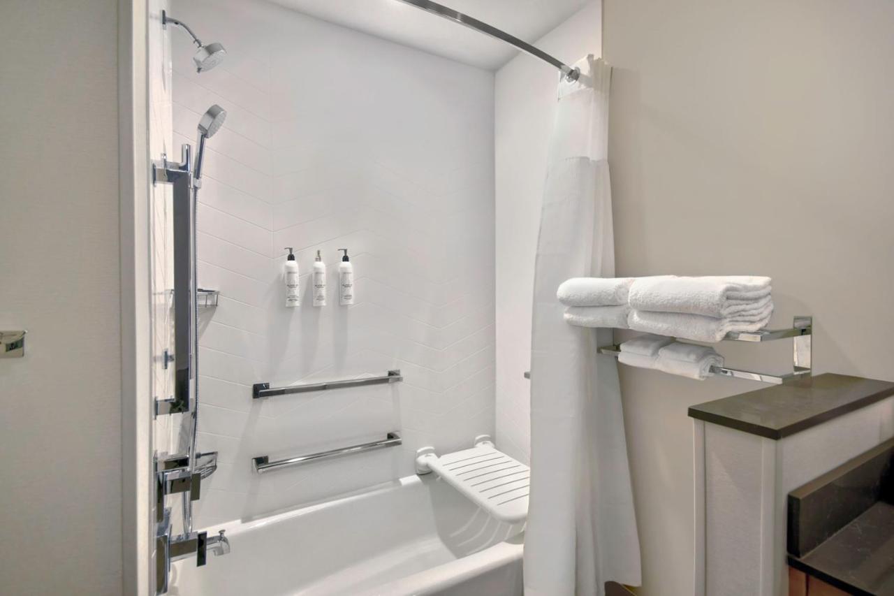 Fairfield By Marriott Inn & Suites Cincinnati North West Chester Εξωτερικό φωτογραφία